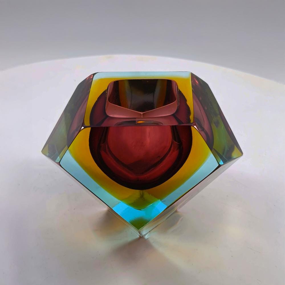 1960s Rare Colors Ashtray in Murano Glass by Flavio Poli for Seguso.