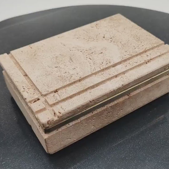 1970s Box in Travertine by Cerri Nestore. Made in Italy.