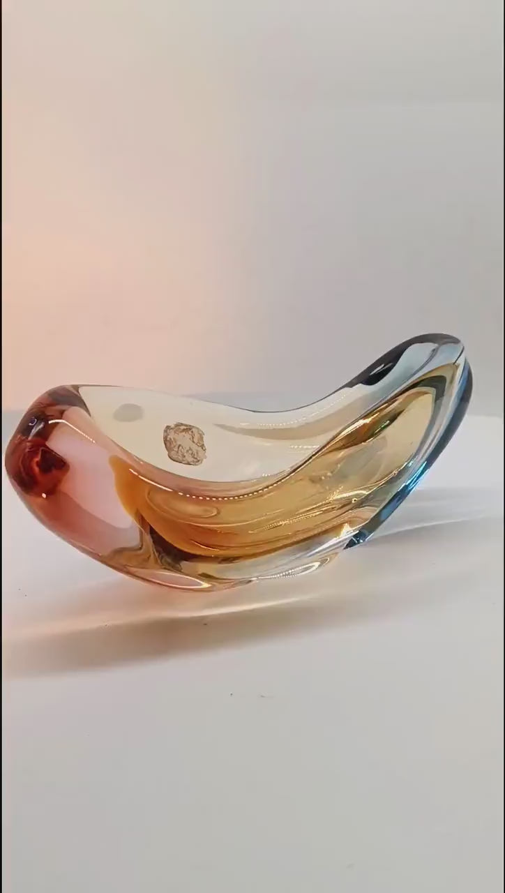 1960s Ashtray or Catch-all in Murano Glass. Made in Italy. 19 cm.
