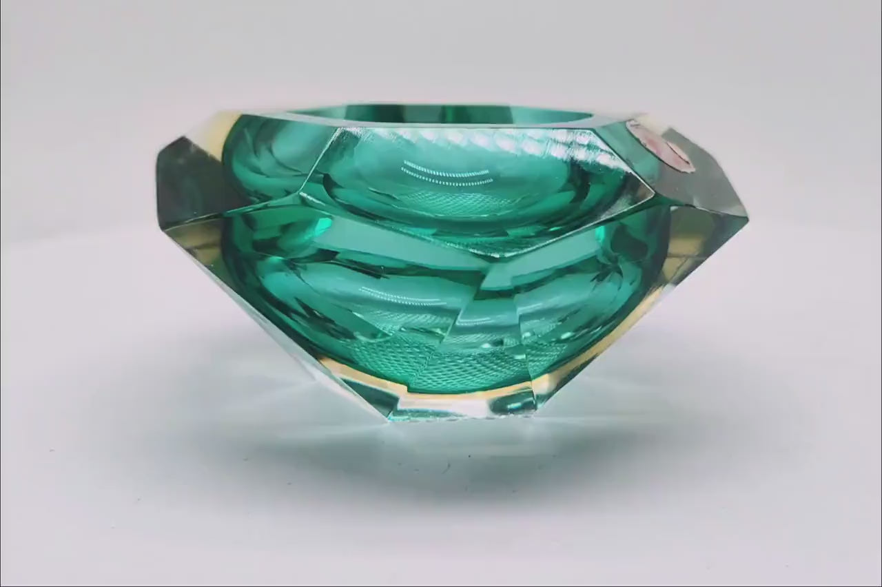 1960s Ashtray or Catch-all in Murano Glass by Flavio Poli for Seguso. Made in Italy.