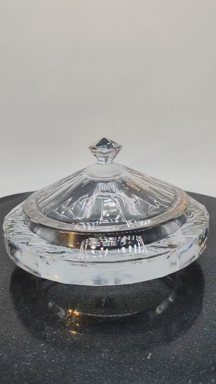 1970s Big Jewelry Holder - Candy Holder in heavy Crystal by Antonio Imperatore. Made in Italy.