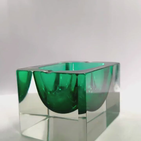 1960s Rare Rectangular Multifaceted Ashtray or Catch-all in Murano Glass by Flavio Poli for Seguso. Made in Italy.
