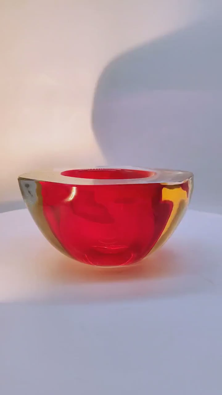 1960s Big Stunning Geode - Ashtray in Murano Glass by Flavio Poli for Seguso. Made in Italy
