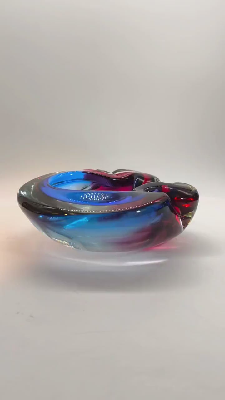 1960s Ashtray or Catch-all in Murano Glass by Flavio Poli for Seguso. 15,5 cm. Made in Italy.