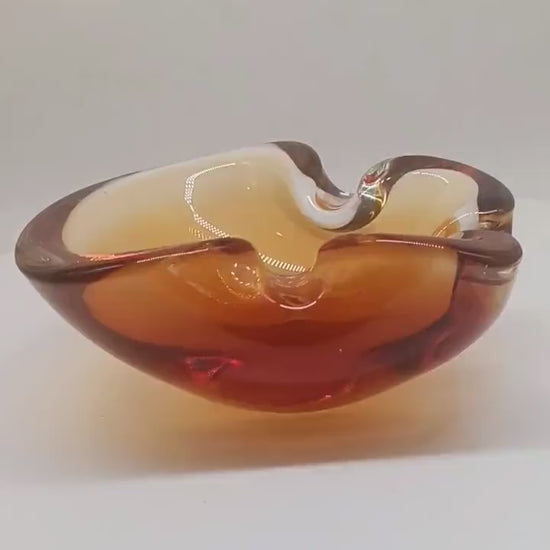 1960s Ashtray or Catch-all in Murano Glass by Flavio Poli for Seguso. Made in Italy.