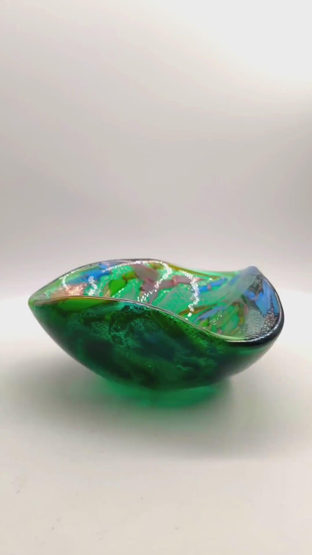 1950s Stunning Ashtray in Murano glass by Dino Martens - Tutti Frutti. Made in Italy. 13 cm. / 5.11 inches