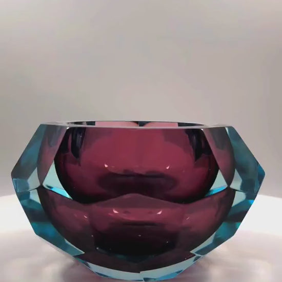 1960s Big Multifaceted Ashtray in Murano Glass by Flavio Poli.