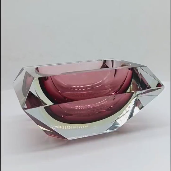 1960s  Purple Rectangular Multifaceted Ashtray or Catch-all in Murano Glass by Flavio Poli for Seguso. Made in Italy.