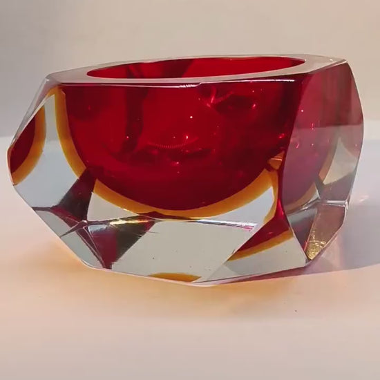 1960s  Square Multifaceted Ashtray or Catch-all in Murano Glass by Flavio Poli for Seguso. Made in Italy.
