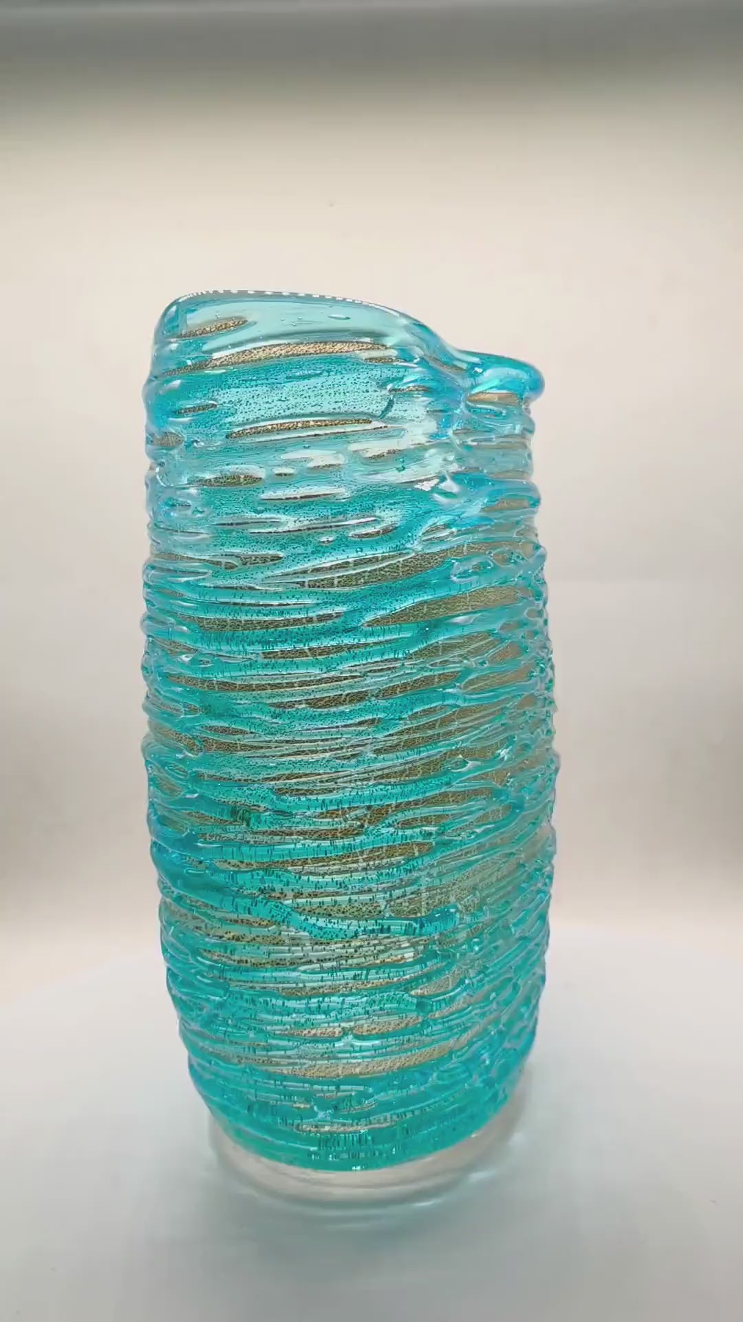 Mid-Century Stunning  Vase in hand-worked Murano glass by Sergio Costantini with the rare Original certificate. Made in Murano, Italy.