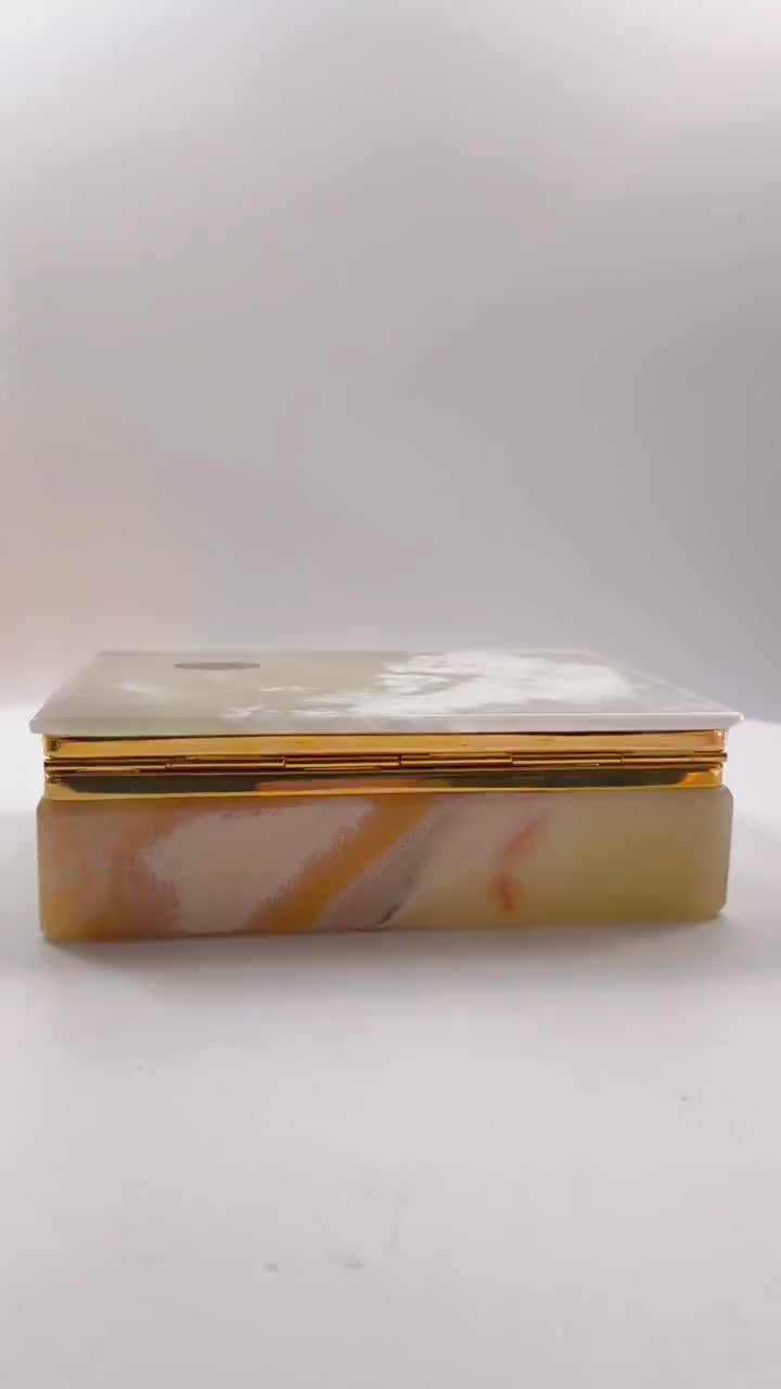 1960s  Jewelry Box in Extra Onyx. Made in Italy