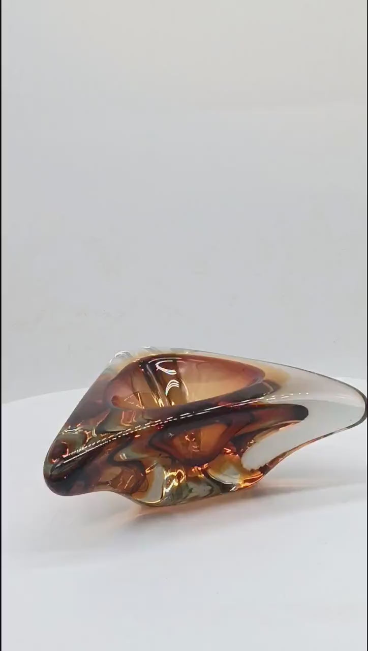 1960s Stunnning Big Triangular Ashtray or Catch-all in Murano Glass. Made in Italy.