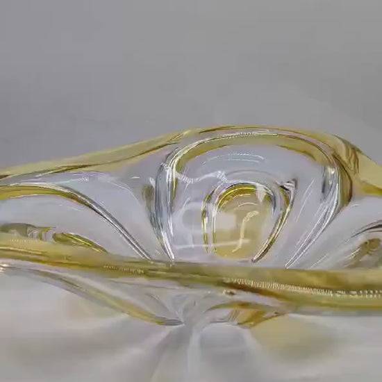 1960s Big Centerpiece - Large Catch-all - Huge Ashtray in Murano Glass. Made in Italy.