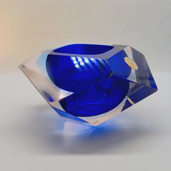 1960s Stunning Ashtray in Murano Glass by Flavio Poli for Seguso. Made in Italy.