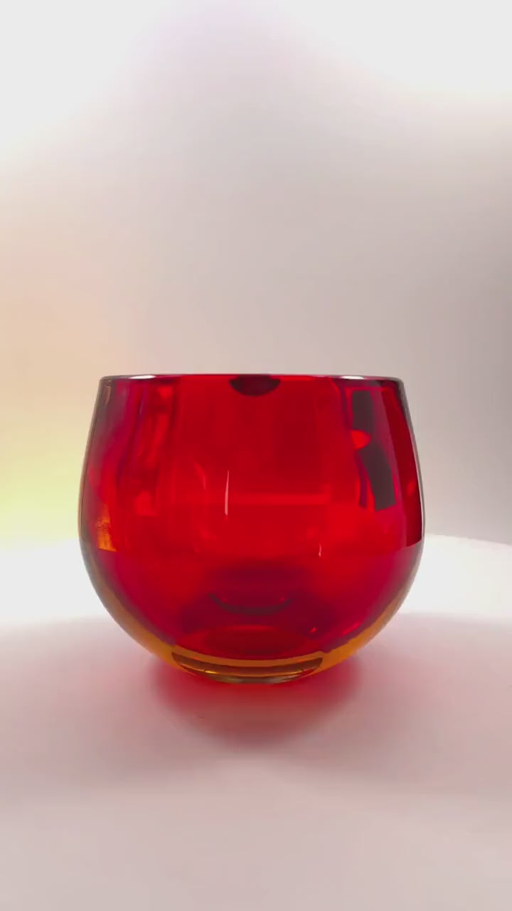 1960s Rare Ashtray or Catch-all in Murano Glass by Flavio Poli for Seguso. Made in Italy.